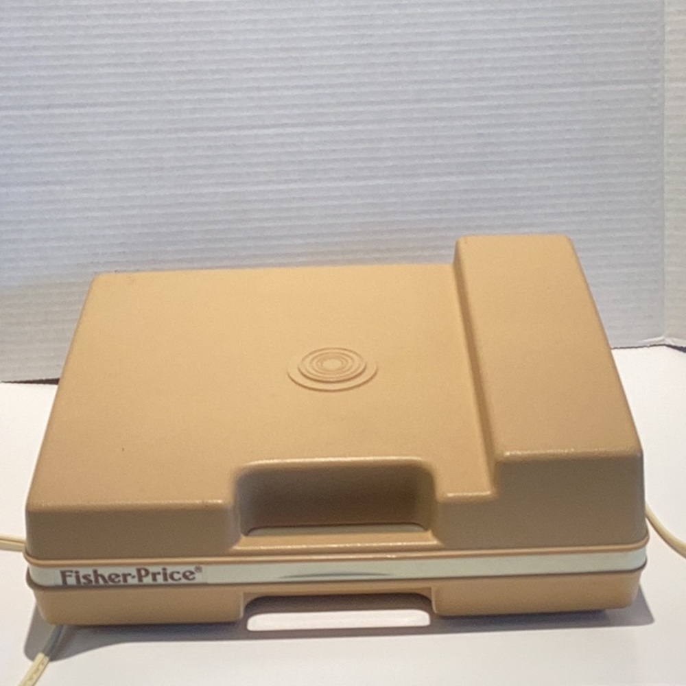 Vintage Fisher Price Portable Record Player - 2 speeds